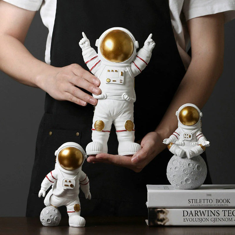 Spaceman Figurines Sculpture