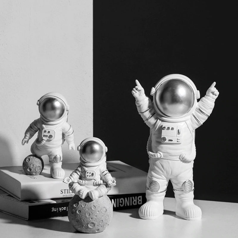 Spaceman Figurines Sculpture