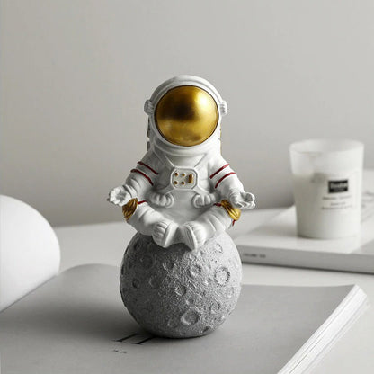 Spaceman Figurines Sculpture