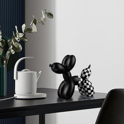 Black & White Balloon Dog