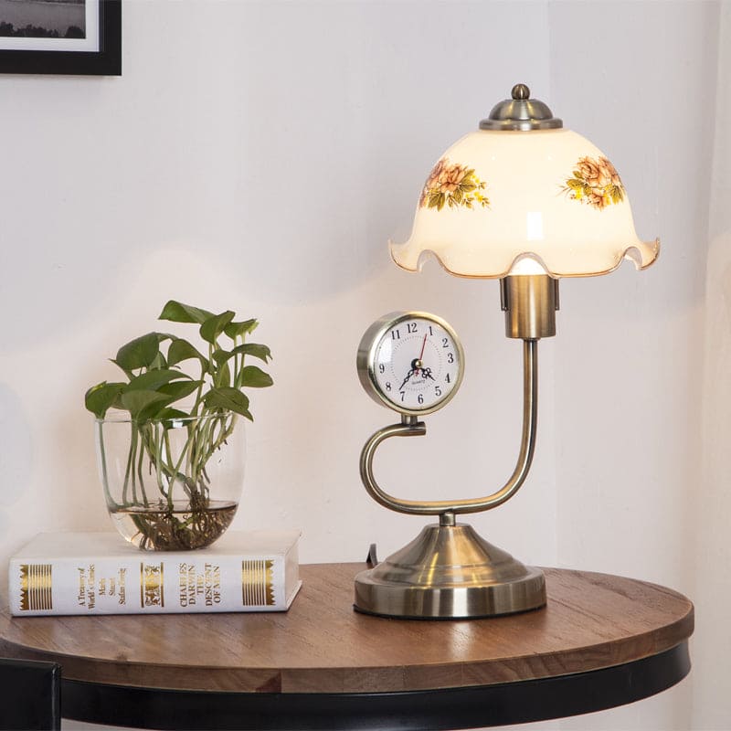 FloraGlow - Country Style Flower Shaped Table Lamp