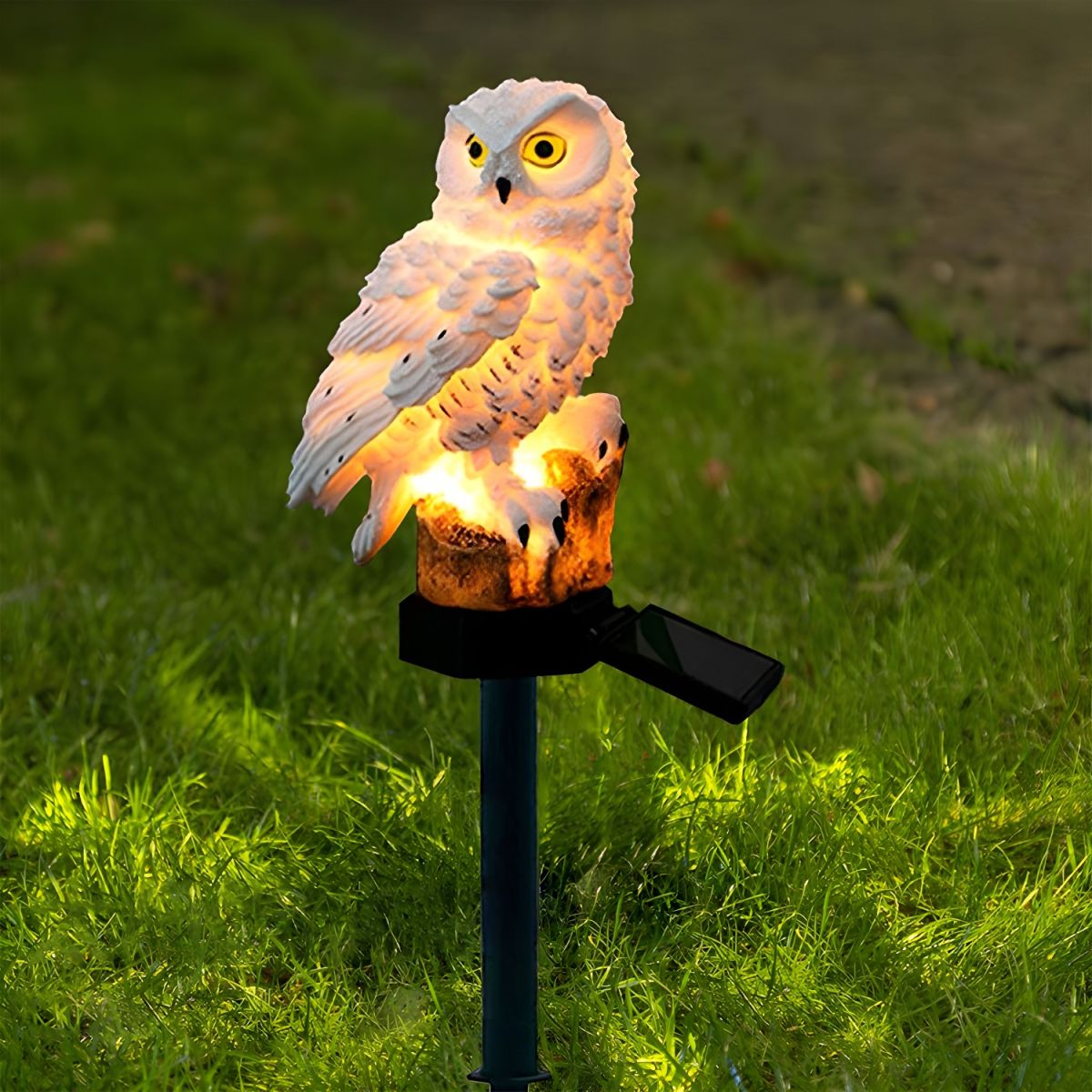 Owlight - Solar garden light with a decorative pole