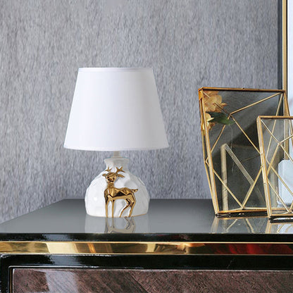 IrisGlow - Table Lamp with Flared Base in Deer Vase