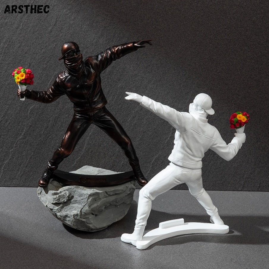 Masked Flower Thrower Sculpture - Arsthec®