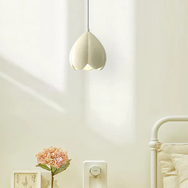 French Style Cream Pendant Lamp – Rustic Elegance for Your Home