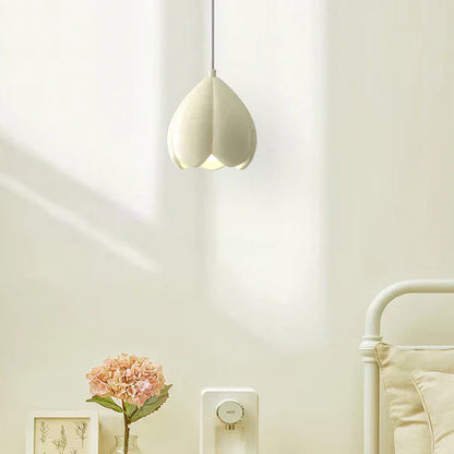 CreamLight - Elegant Rustic Pendant Lamp