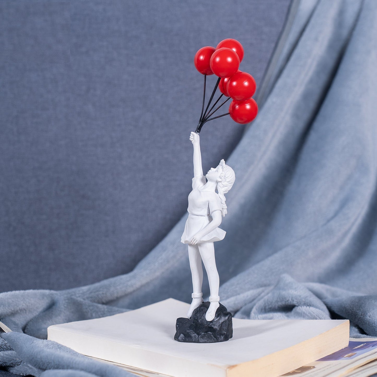 Balloon Girl Decor