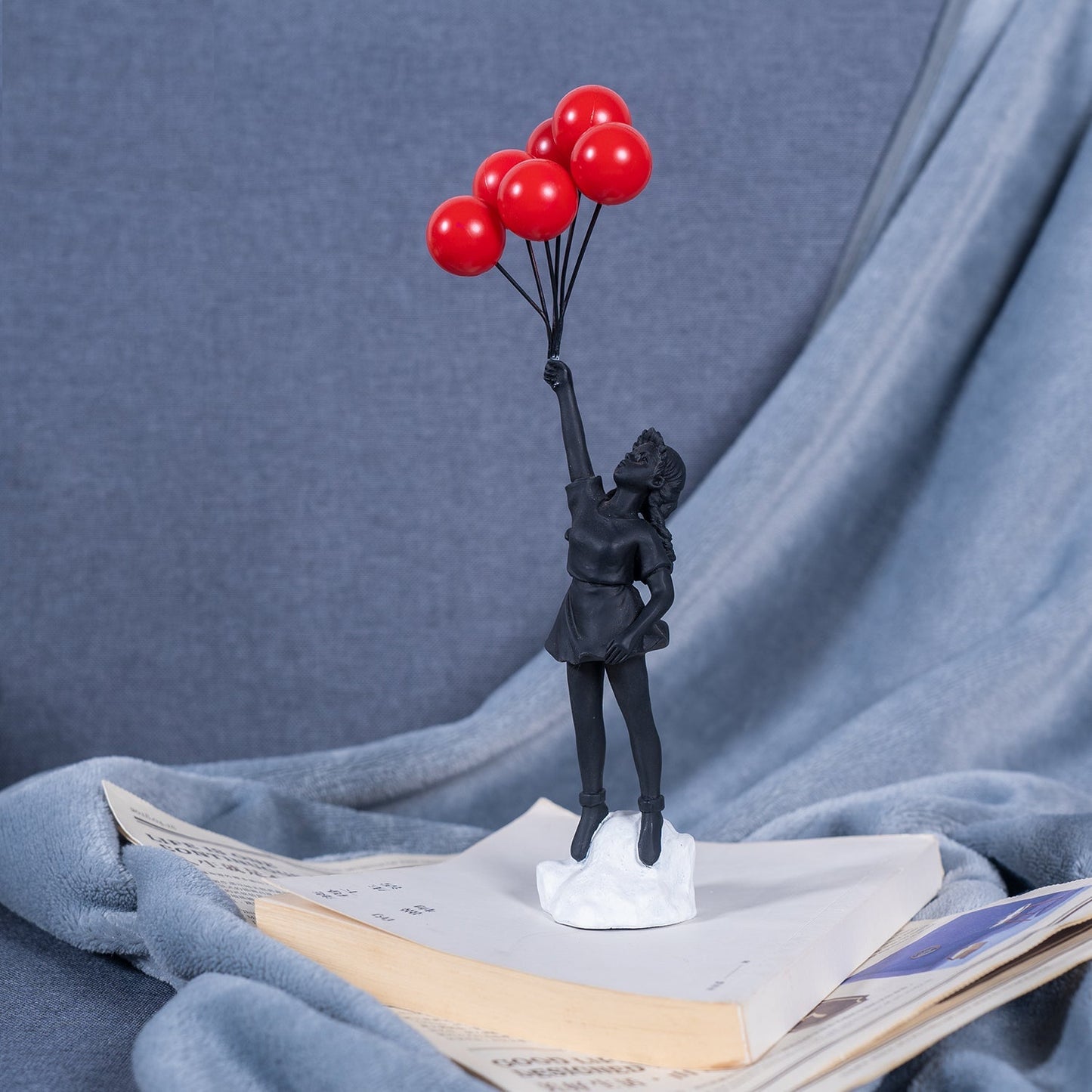 Balloon Girl Decor