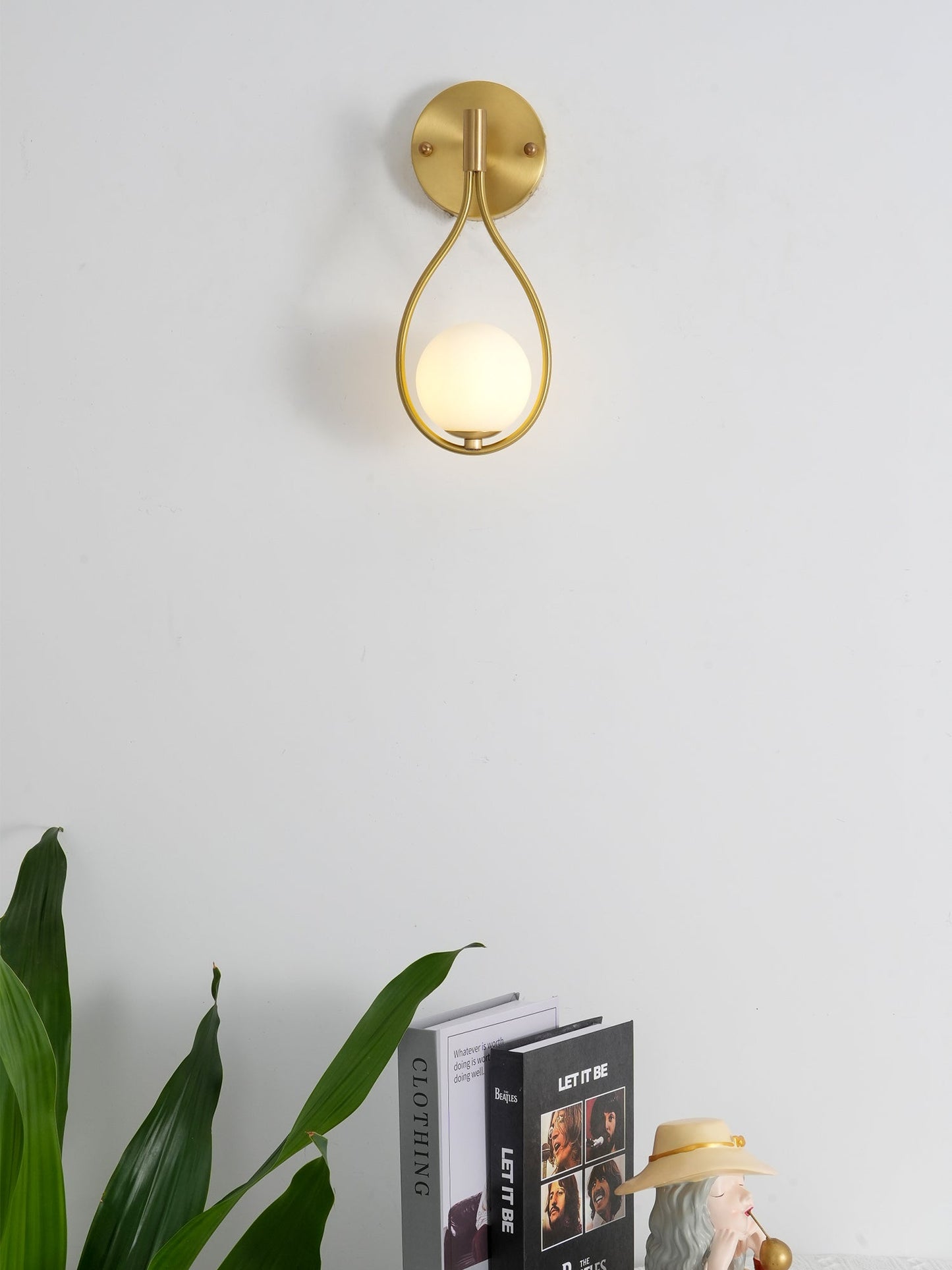 Miravique Vanity Wall Lamp