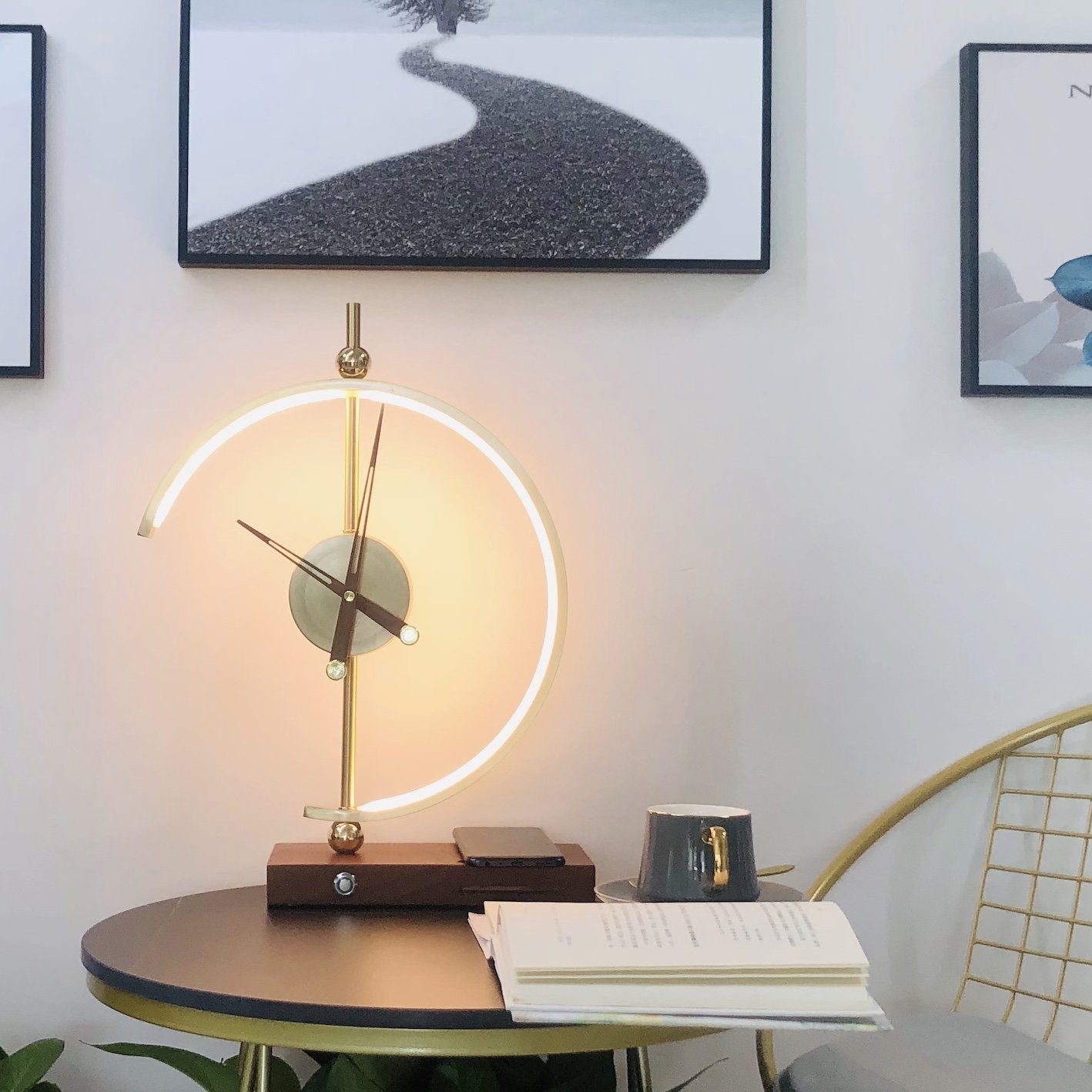 NagoyaLight™ | Luxury lamp clock with charger