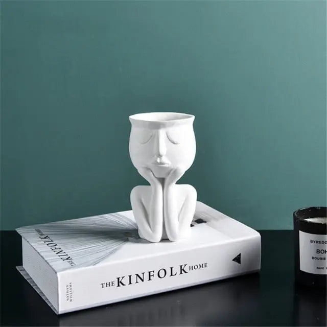 Cute Sculpture Vase