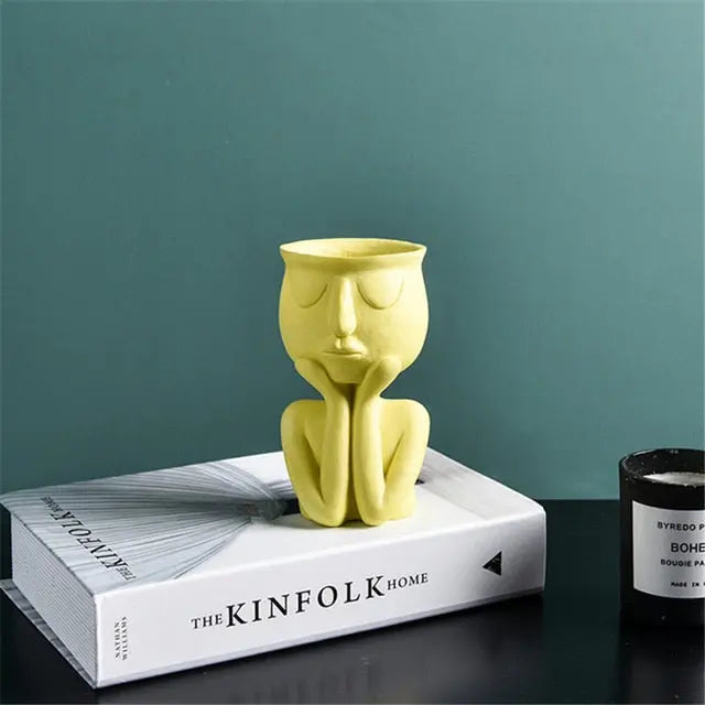 Cute Sculpture Vase