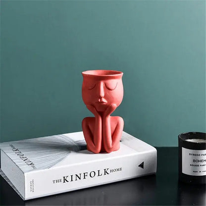 Cute Sculpture Vase