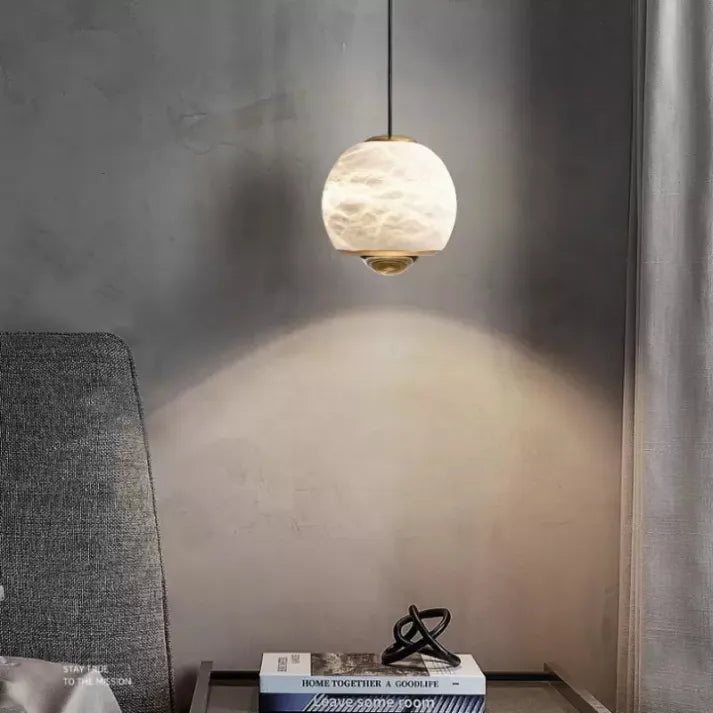 LumiereNordique - Luster in Marble and Alabaster Lamp