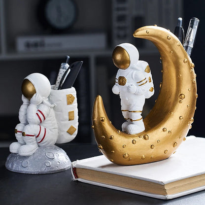 Astronaut Pen Stand