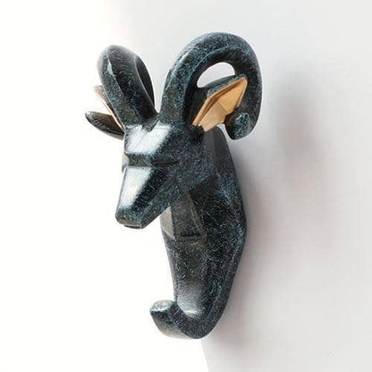 Stylish Animal Head Key Hook Wall Rack - Unique and Functional Key Holder