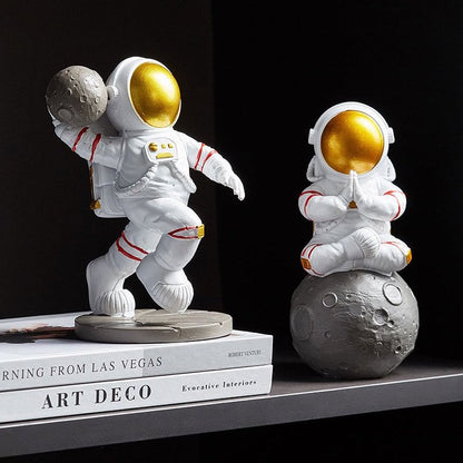 Dunk/Yoga Astronaut Figurine