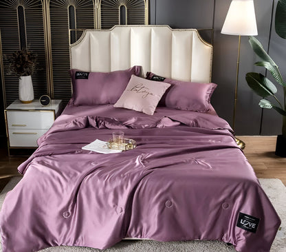 SilkyLux Duvet - Soft & Breathable Satin Silk Bedding for Year-Round Comfort