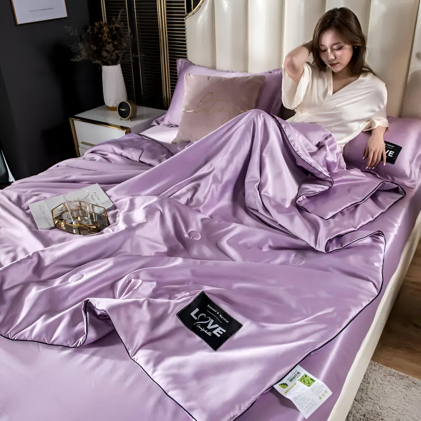 SilkyLux Duvet - Soft & Breathable Satin Silk Bedding for Year-Round Comfort