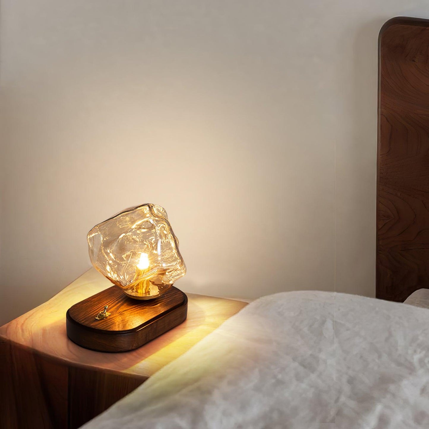 FrostedGlass - Sophisticated Table Lamp