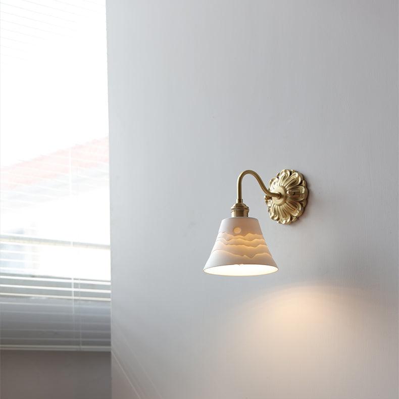 CeramiLuxe - Distinctive Brass and Ceramic Wall Light