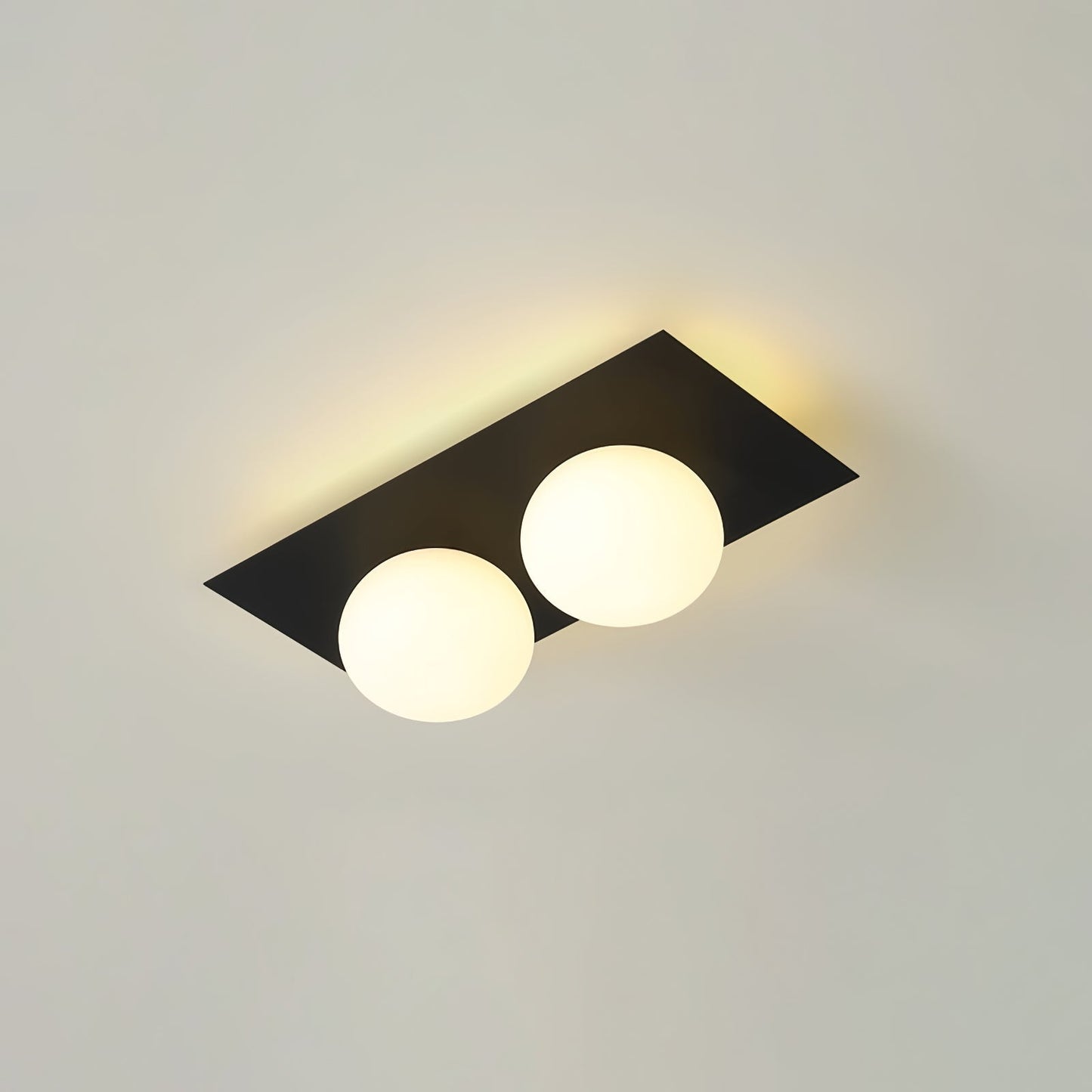 Miravique Wall/Ceiling Lamp