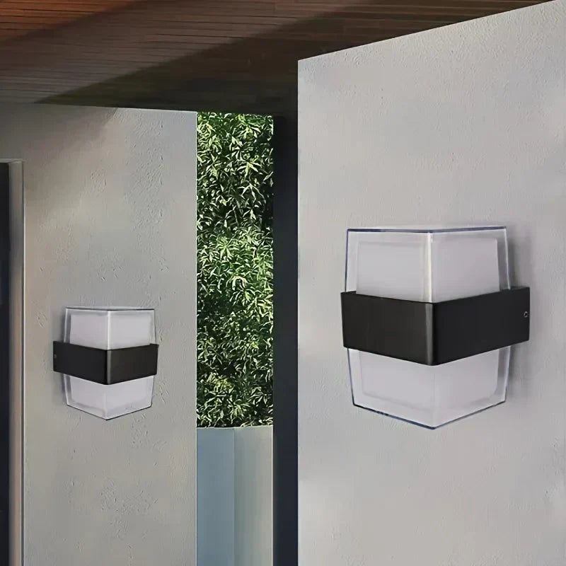 Waterlum - Modern and waterproof outdoor lighting