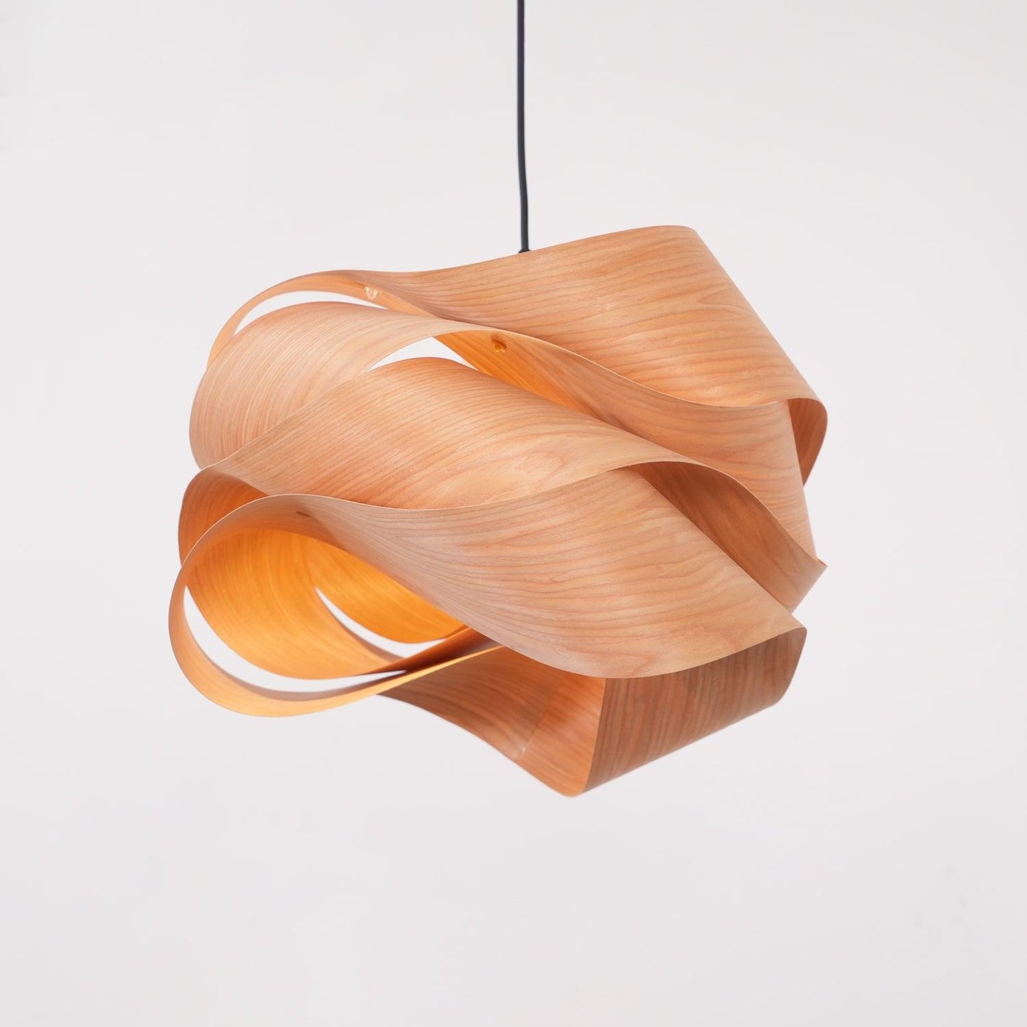 Linka - Elegant Pendant Lamp