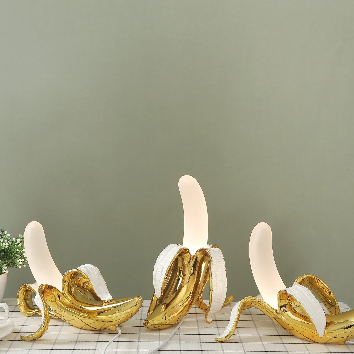 BananaShine - Chic Banana Lamps