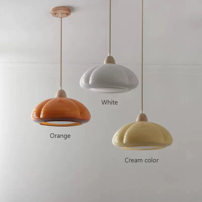 MedievalLuxe - Creamy pendant light