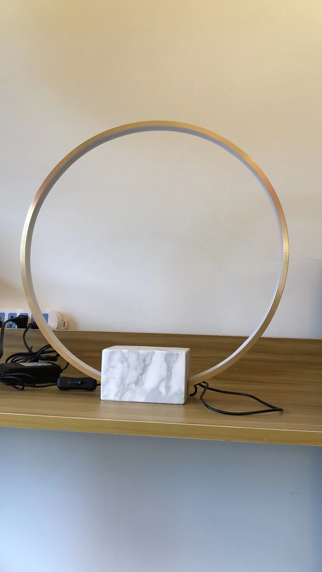 Modern LED Circle Table Lamp