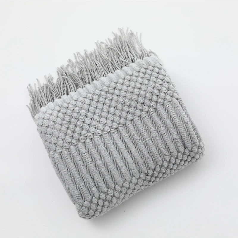 Knitted Waffle Blanket: Nordic Décor Elegance