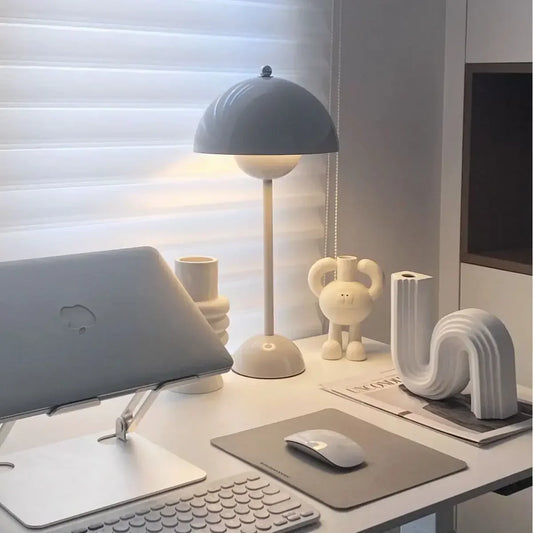 FlowerLuxe - Rechargeable LED Lamp Modern and Simple