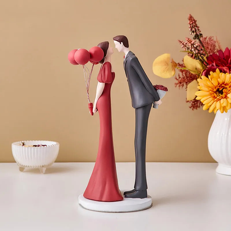 Couple Sculpture Home Decoration