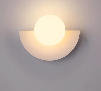 ÉclatNordique - Everest Semi-Circular Wall Lamp