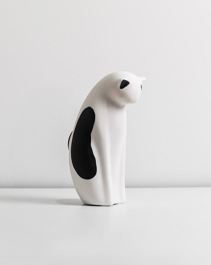 Minimalistic Sitting Cat Sculpture