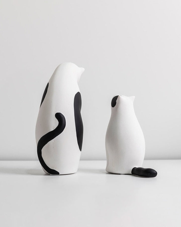 Minimalistic Sitting Cat Sculpture