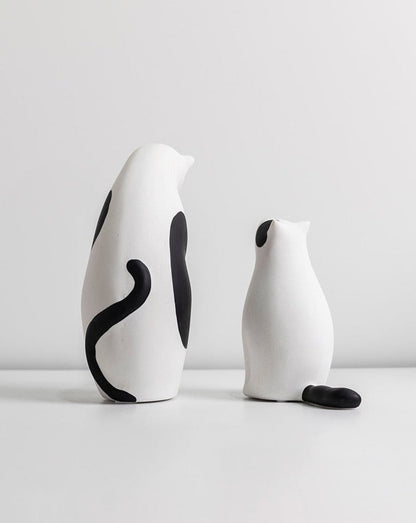 Minimalistic Sitting Cat Sculpture