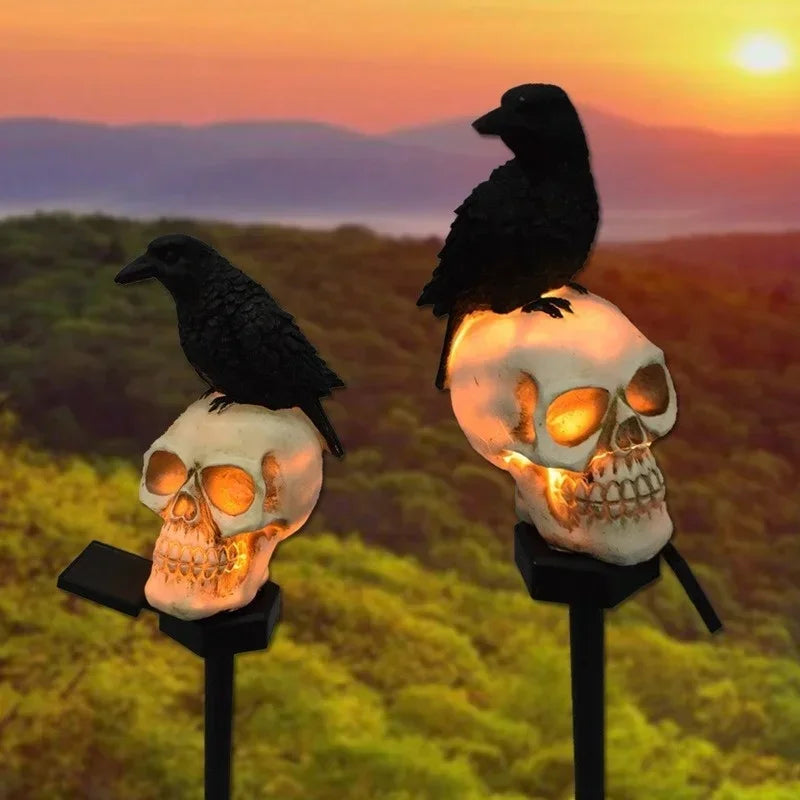 Raven Skull Solar Path Light