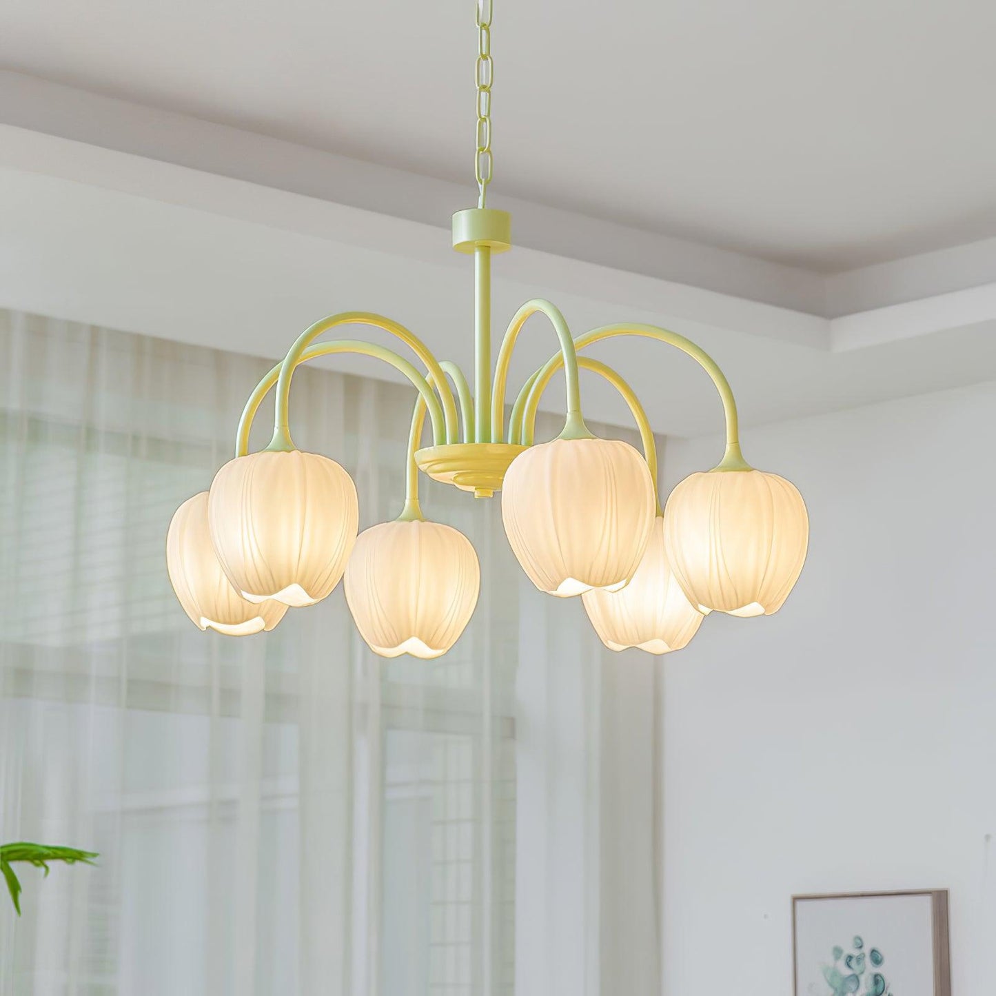 Tulip – Elegant Matcha Chandelier