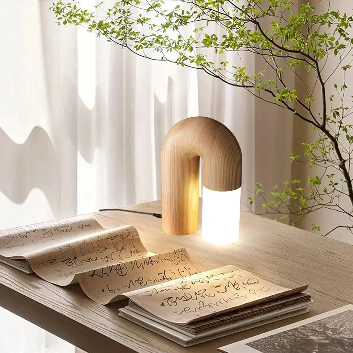 DiapoLamp - Modern table lamp with a unique design