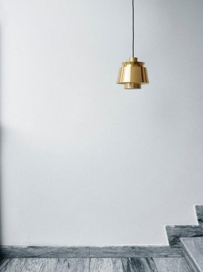 OrionGlow – Elegant Pendant Lamp in Light