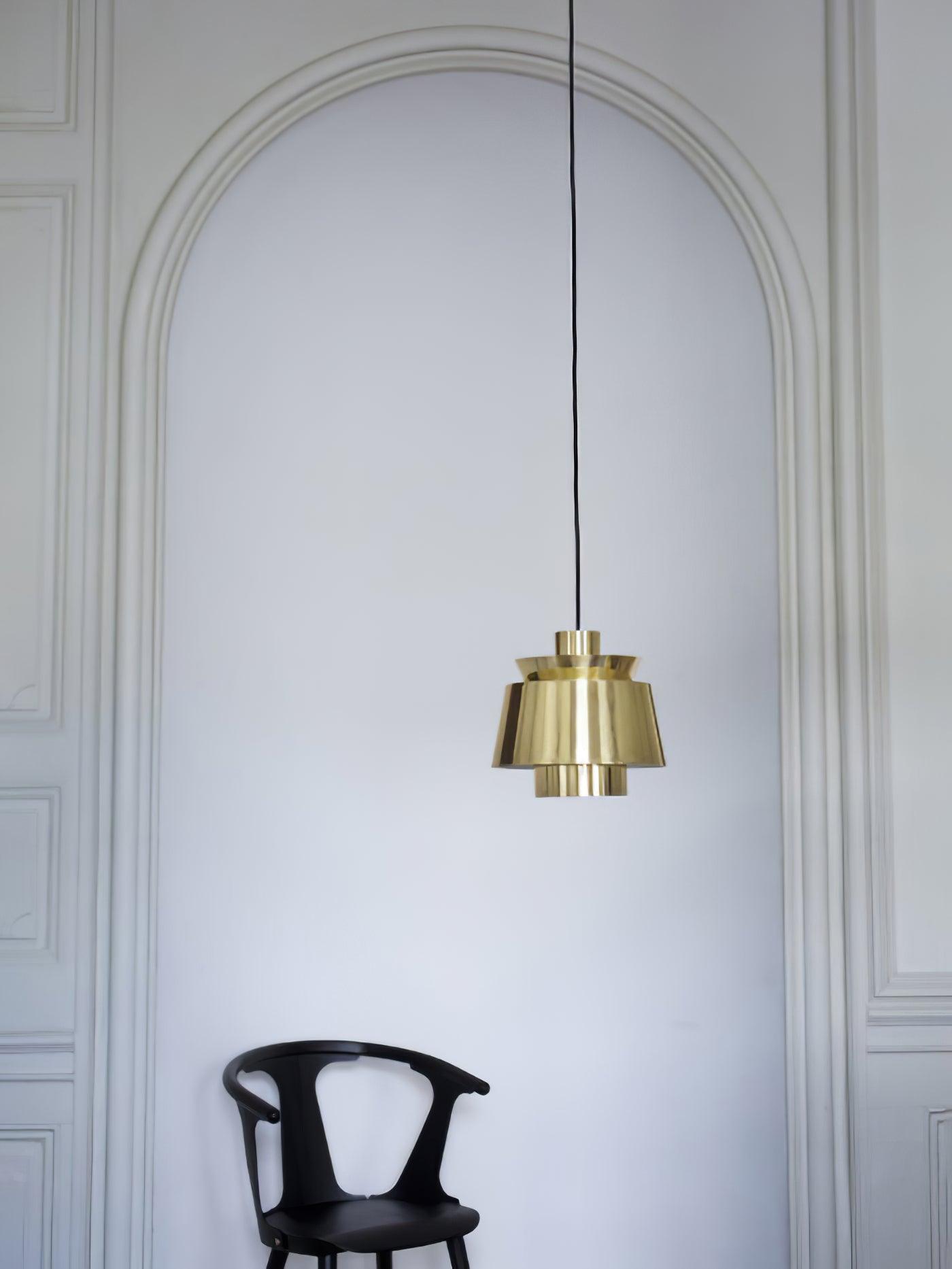 OrionGlow – Elegant Pendant Lamp in Light