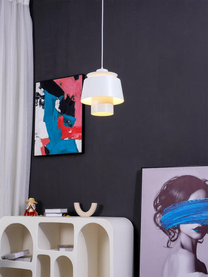 OrionGlow – Elegant Pendant Lamp in Light