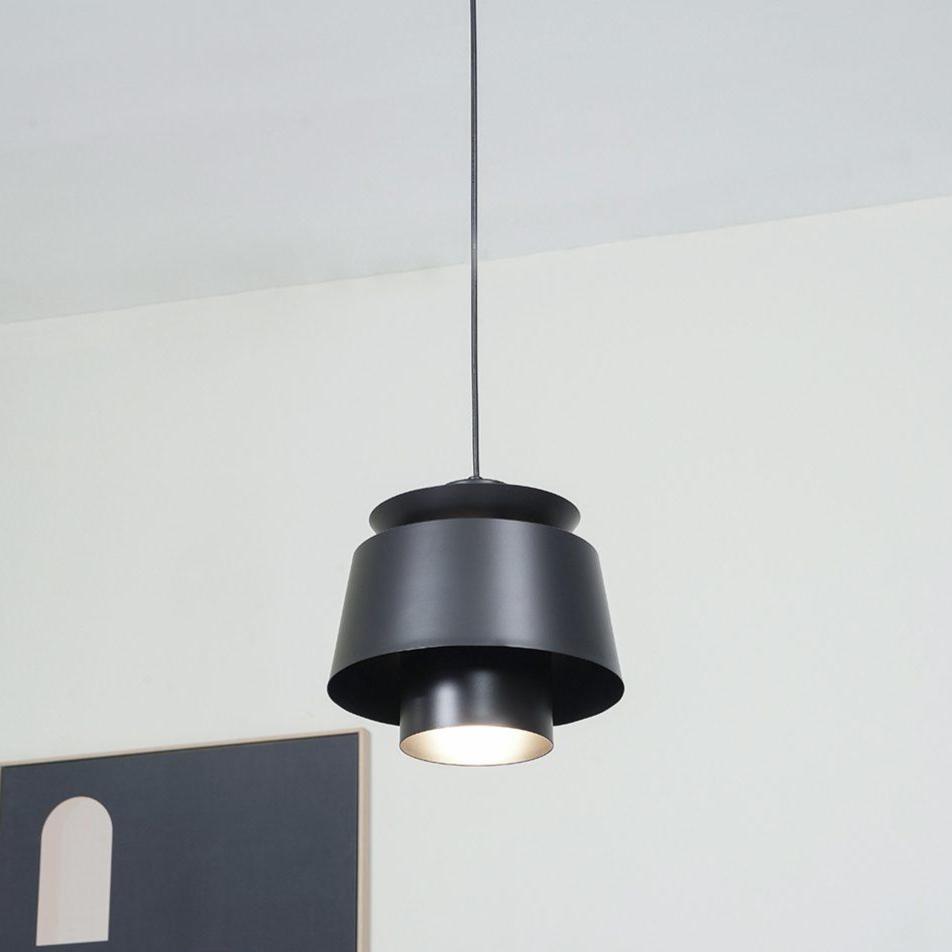 OrionGlow – Elegant Pendant Lamp in Light