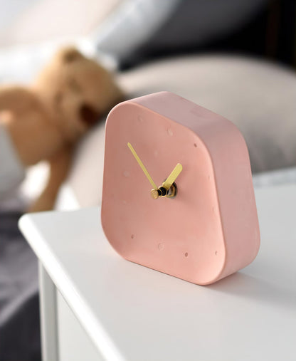 Modern Cement Desk Clock - Minimalist Concrete Timepiece with Quiet Quartz Movement