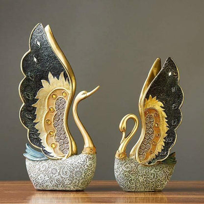 Diana Elegant Swan Decor