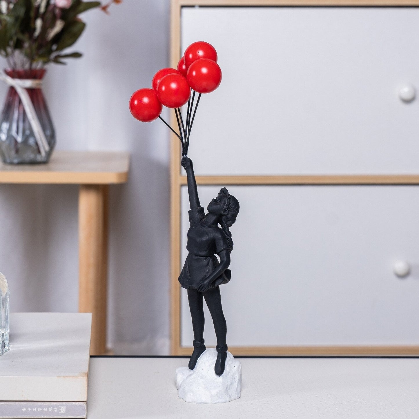 Balloon Girl Decor