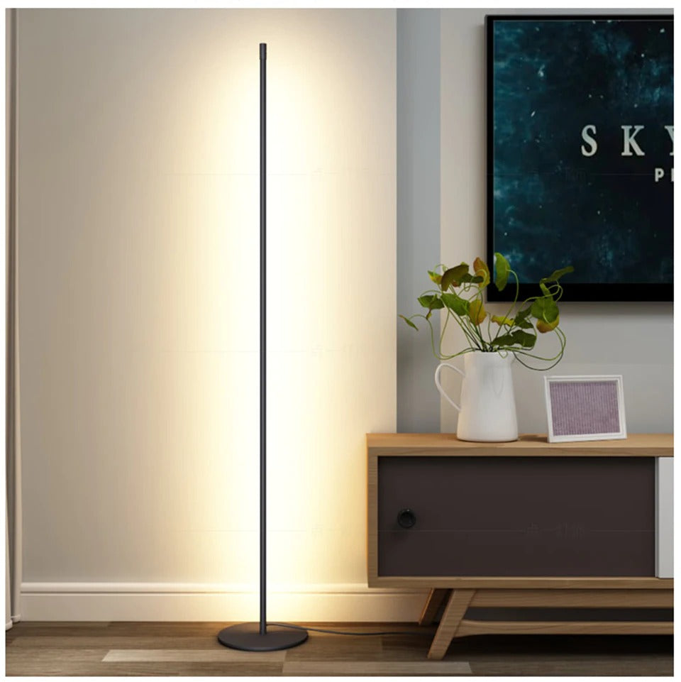 The Dahl Floor Lamp