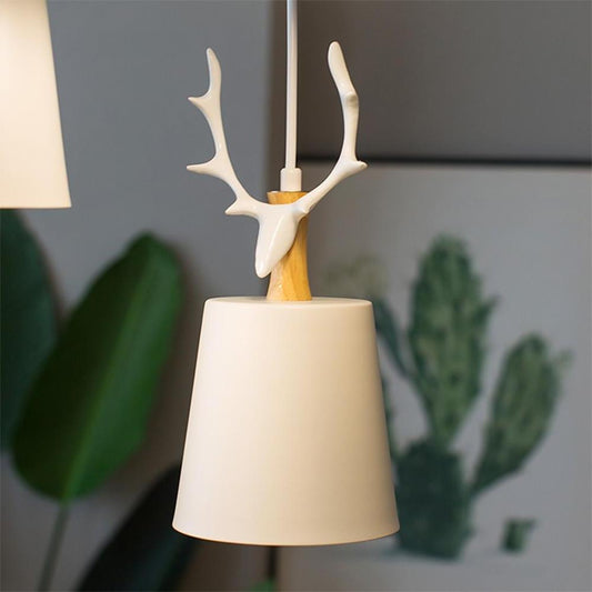 NatureLuxe – LED hanging lamp with deer antler design